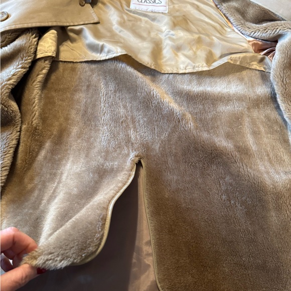 Westchester Classic Men's Rain/Trench Coat 46R Beige Removable Faux Fur Liner - Picture 10 of 13